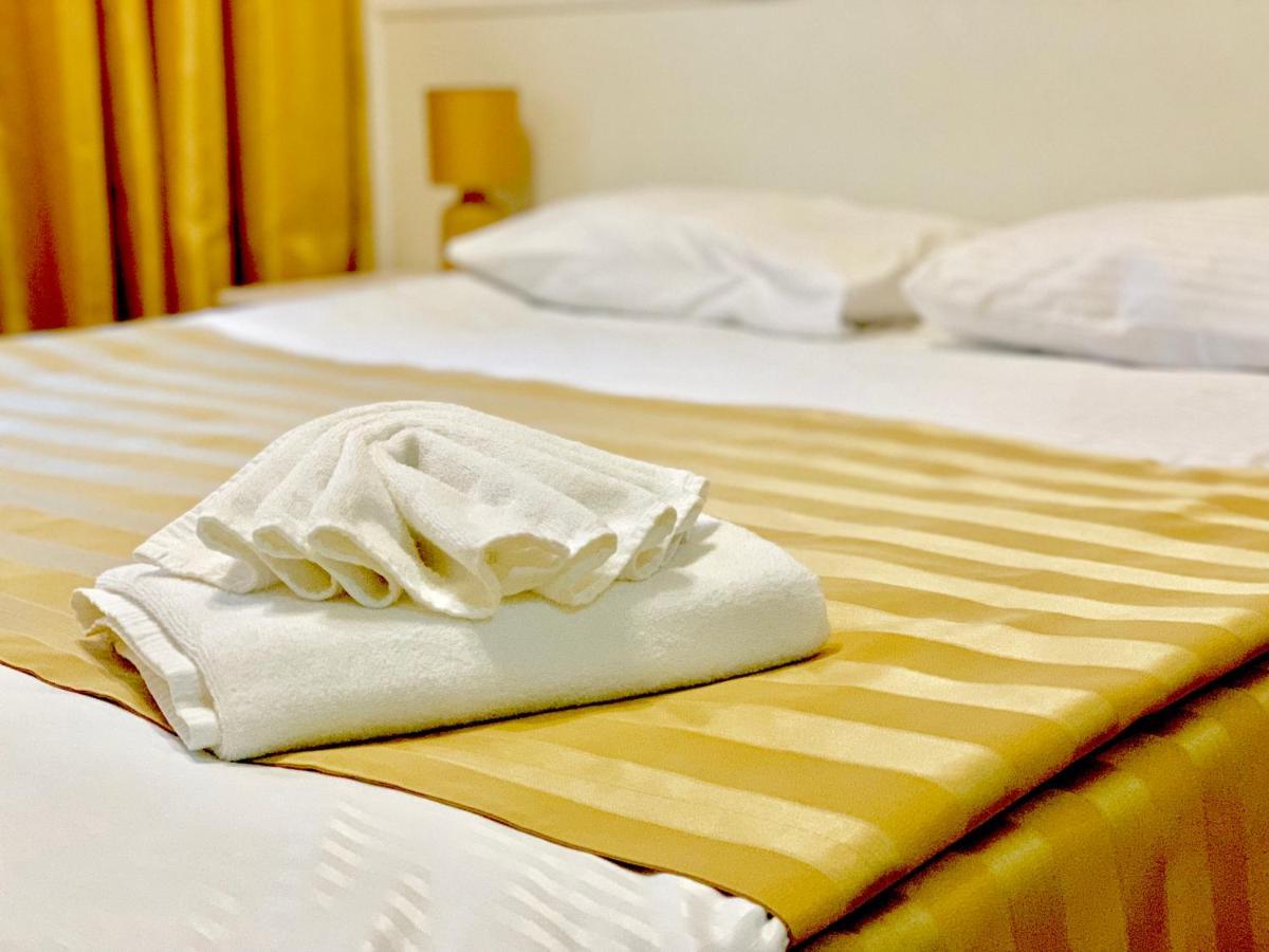 Sergeev Hotel 니콜라예프 외부 사진