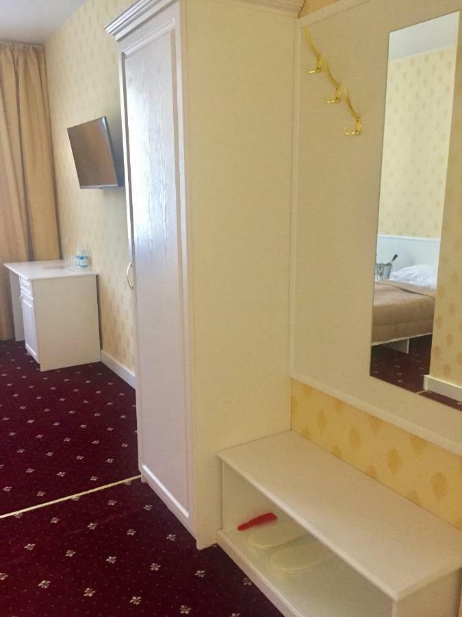 Sergeev Hotel 니콜라예프 외부 사진